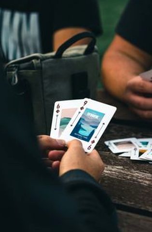 sâm lốc trực tuyến 8Day